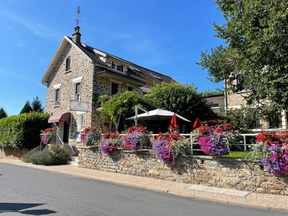 La Maison Charmante D'Elisabeth Saint-Ybard Exterior photo